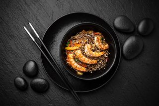 Wok Soba cu Creveți