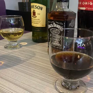 Vino Espumoso Codorniú 1551 Parellada Brut (200 Ml.)
