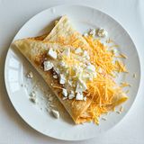 Палачинка със сирене и кашкавал