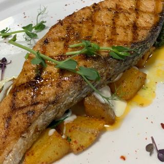 Семга под сливочным соусом (330гр)