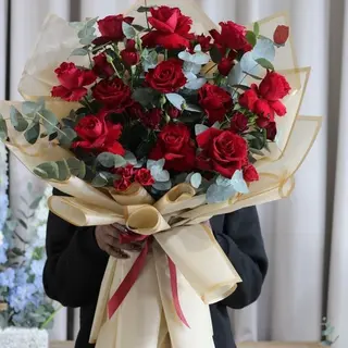 Buchet 17 trandafiri rosii
