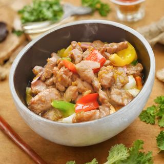 Cazuela De Solomillo Con Ajo Tierno