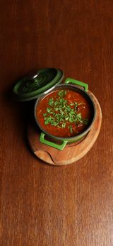 ხარჩოს წვნიანი ძვალზე ხბოს ხორცით/Kharcho soup with veal on the bone