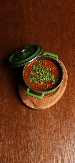 ხარჩოს წვნიანი ძვალზე ხბოს ხორცით/Kharcho soup with veal on the bone