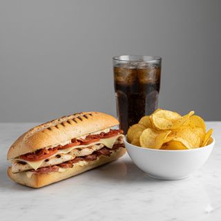 Menú Bocadillo De Pollo Y Bacon