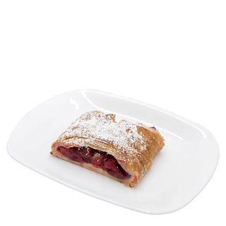 Штрудель з вишнею