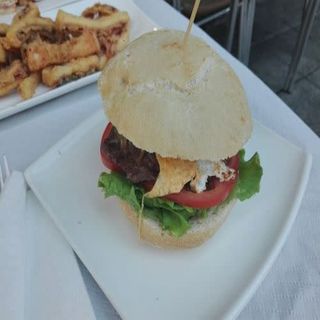 Hamburguesa Completa