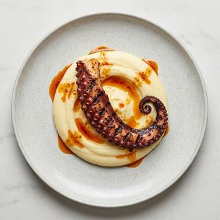 Pata De Pulpo A La Brasa