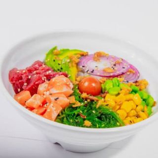 Poke Con Salmón En Tako Y Atún  Rojo Salvaje