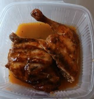 1/2 Pollo Con Salsa Casera Especial
