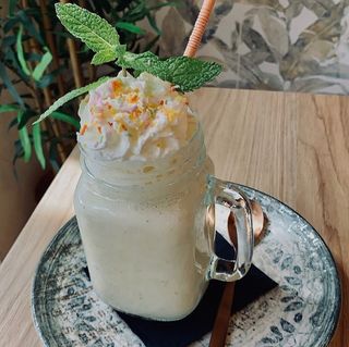 Zumo Piña, naranja, hierbabuena