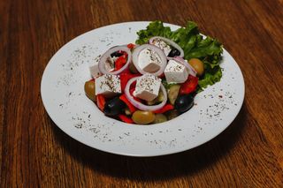 Греческий салат/ Salata greceasca