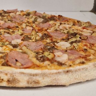 Pizza al gusto hasta 5 ing (Mediana)