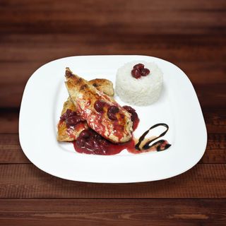 Piletina u sosu sa višnjama