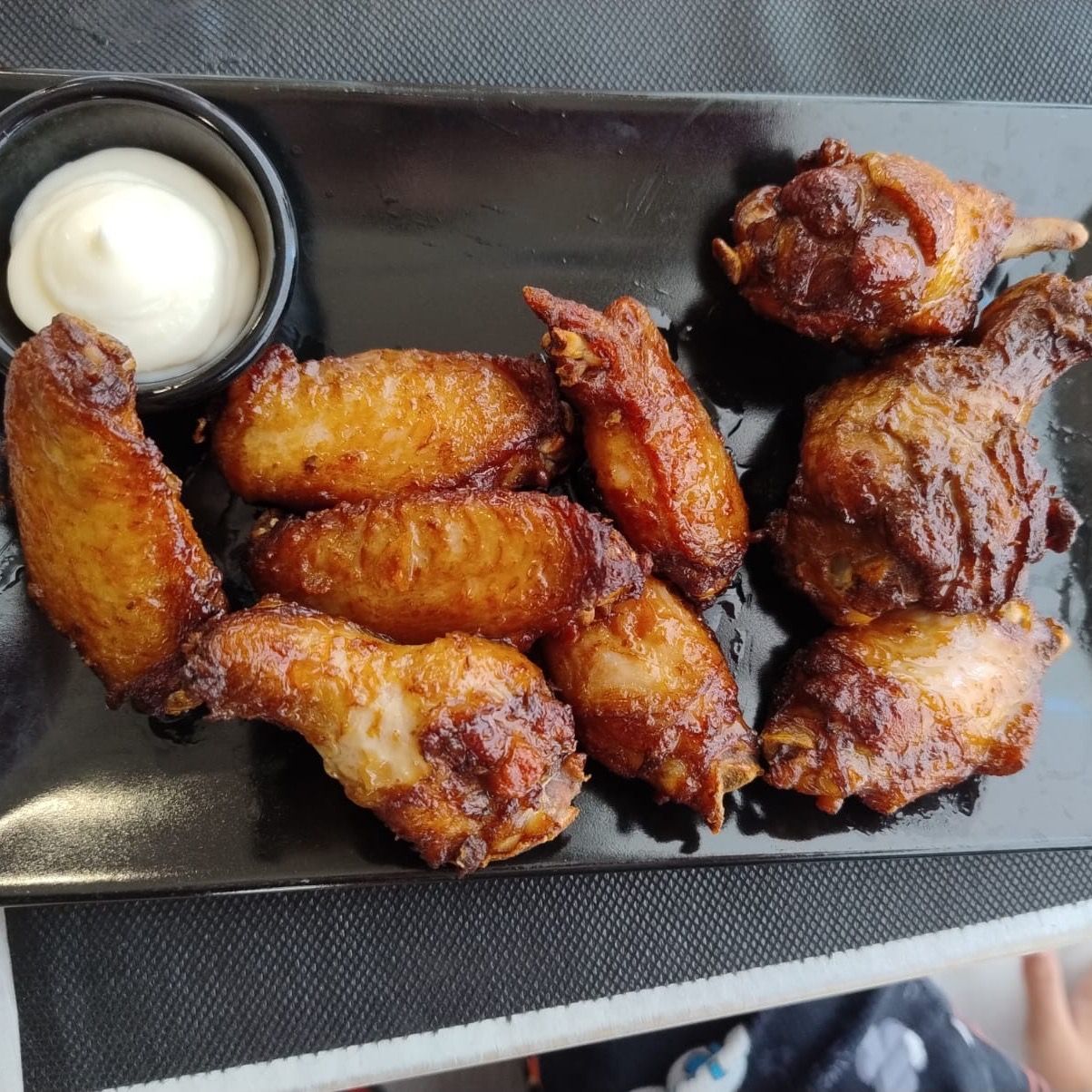 1. Alitas