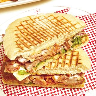 Calentito con mixto carne