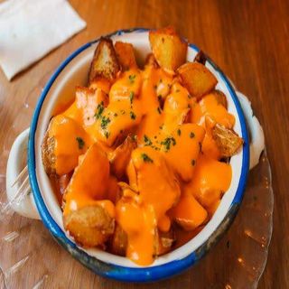 Ración De Patatas Bravas Grande