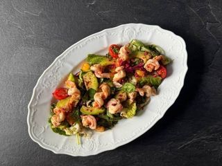 Салат з креветками, авокадо та манго (300g)