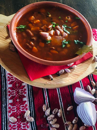 CIORBA DE FASOLE CU CIOLAN 4 L