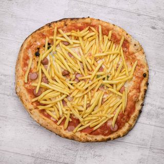 Pizza Würstel Y Patatas (33 Cm.)