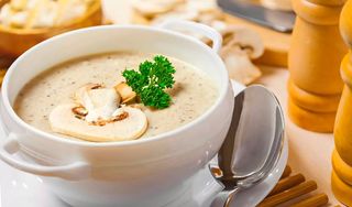 სოკოს კრემ-სუპი