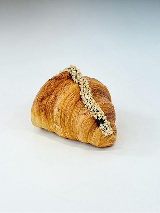 Круассан со сгущенкой