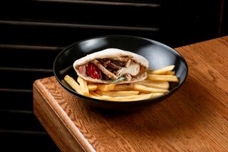 Піта з куркою (230/100г)