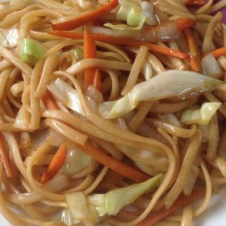 Tallarines Frito Con Verduras