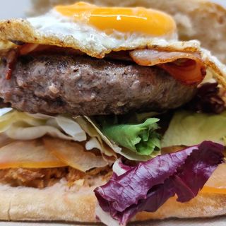 Hamburguesa Tradicional 