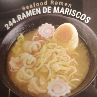 244. Ramen Mariscos