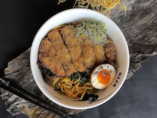 Локшина зі свининою Тонкацу XL (400g)