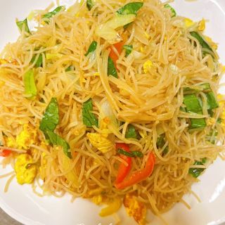 SPAGHETTI DI RISO FINO CON MANZO 