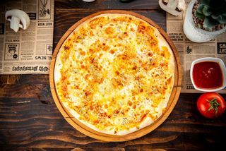 Pizza Quattro Formaggi mare