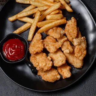 КУРИНЫЕ НАГГЕТСЫ С ФРИ (230гр)