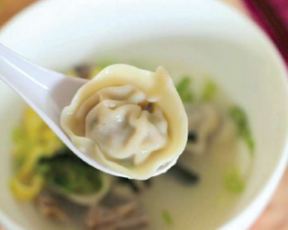 Wonton noodle soup