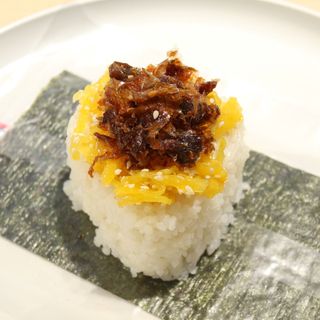 Onigiri Okaka Takuan