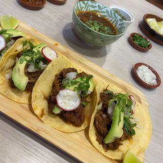 Tacos De Birria (4 Uds.)