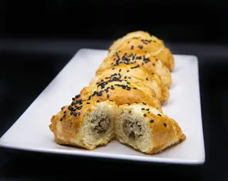 Pateuri cu ciuperci