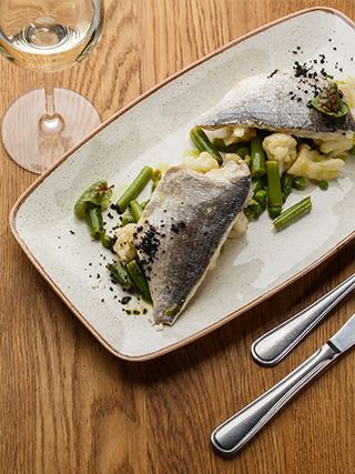 Філе дорадо з спаржевою квасолею ( 350 г)