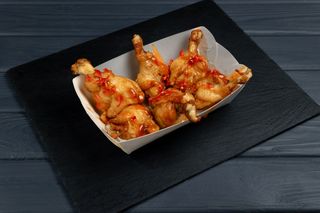 Курячі крильця манго-чилі 6шт