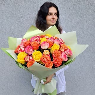 Bukiet kolorowych róż 50-60cm  -35 sztuk