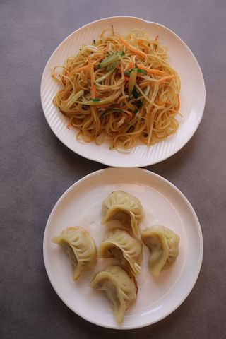 403 Acqua, ravioli e spaghetti di soia