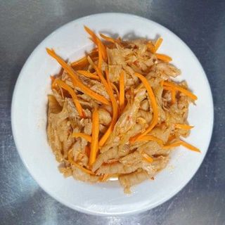 Salada De Patas De Frango