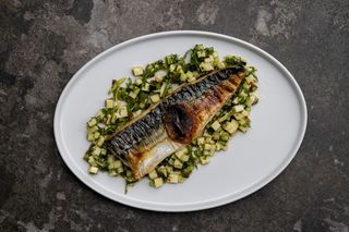 Скумбрія з зеленою сальсою (250g)