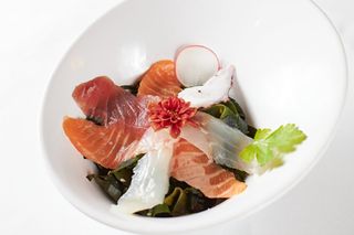 35. Kaisen salad