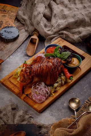 Ciolan de porc afumat