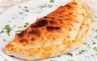 32 Calzone kebap