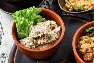 Tocană de vinete cu usturoi