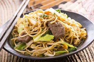 Spaghetti saltati con manzo