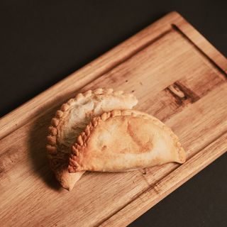 Empanada De Costilla De Cerdo